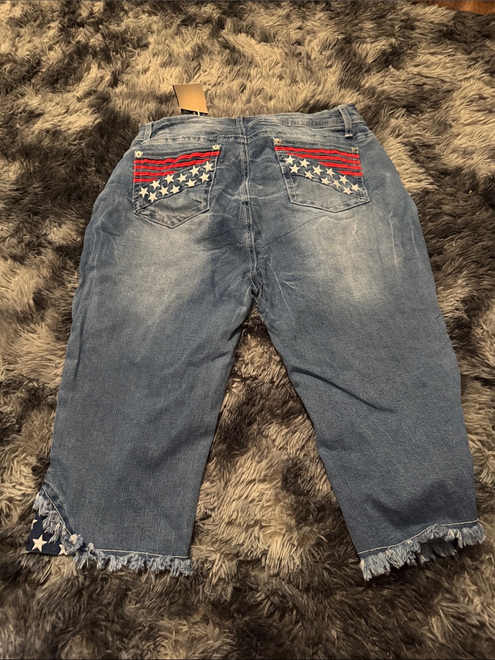 Flamingals Star-Hem Cropped Women's Jeans - Picture 3 of 4